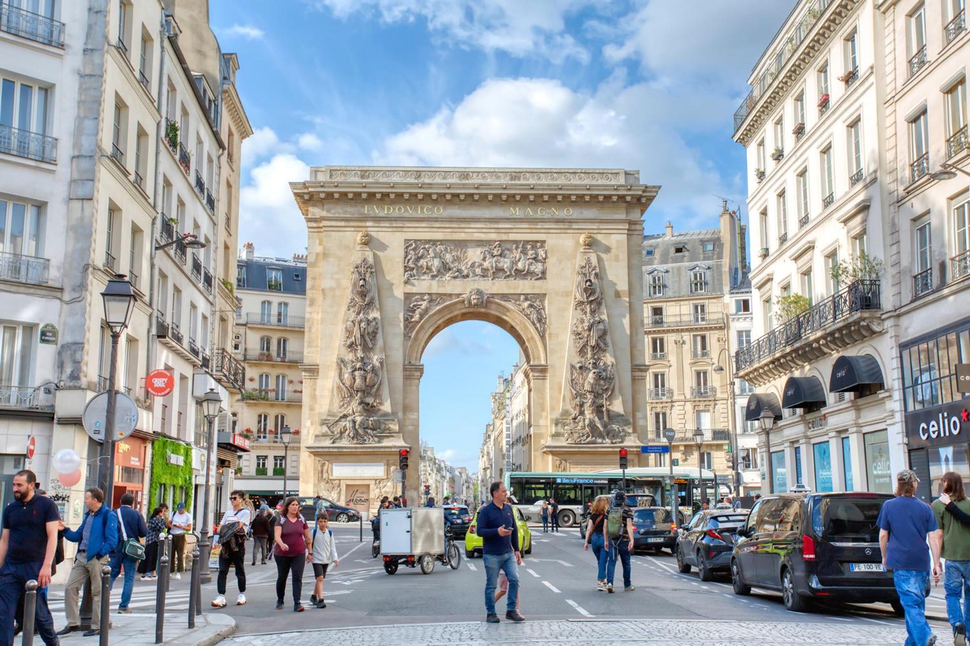 Elegant Triplex In Paris - Ideal For 10 - Aircon ภายนอก รูปภาพ