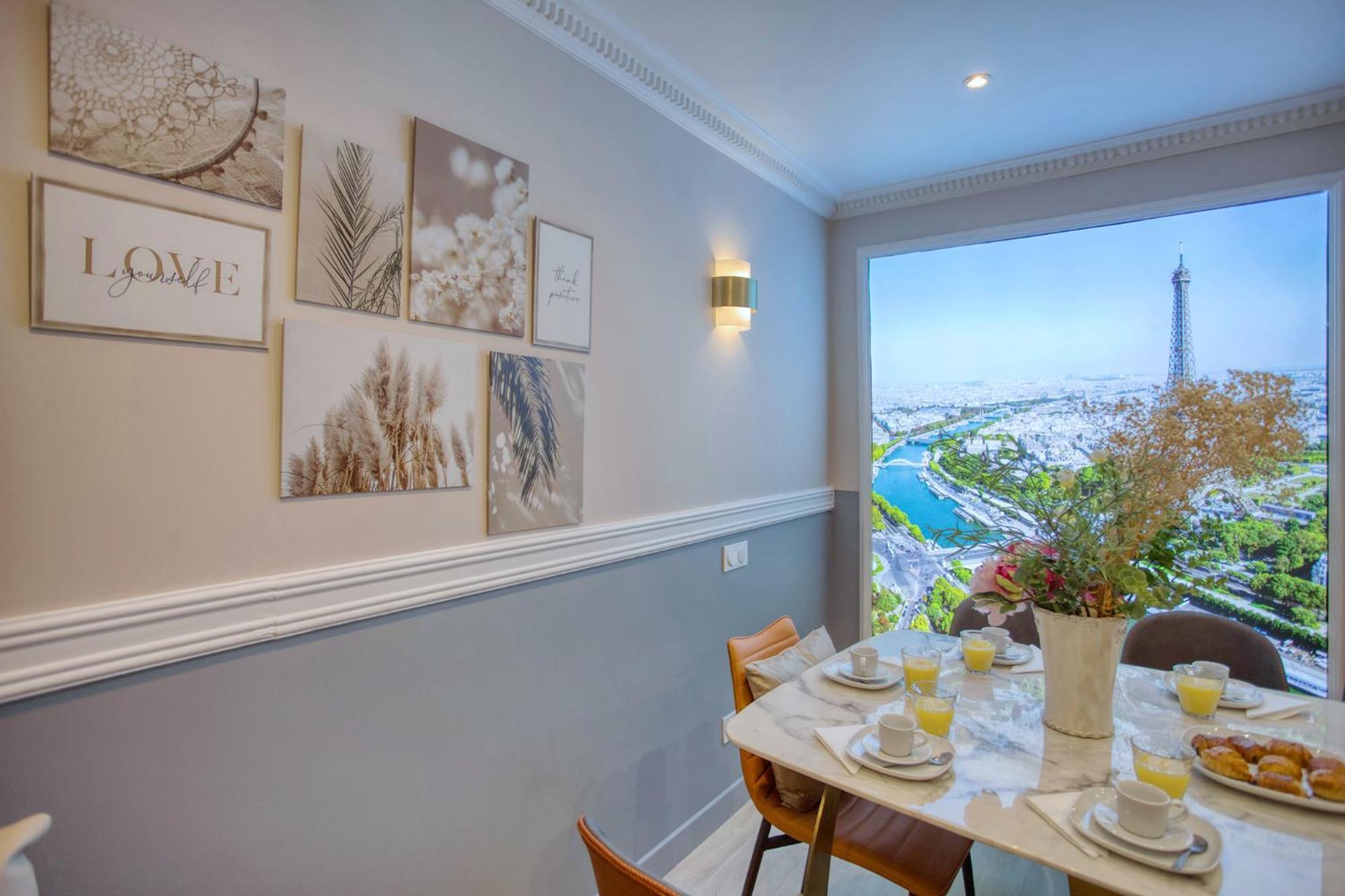 Elegant Triplex In Paris - Ideal For 10 - Aircon ภายนอก รูปภาพ