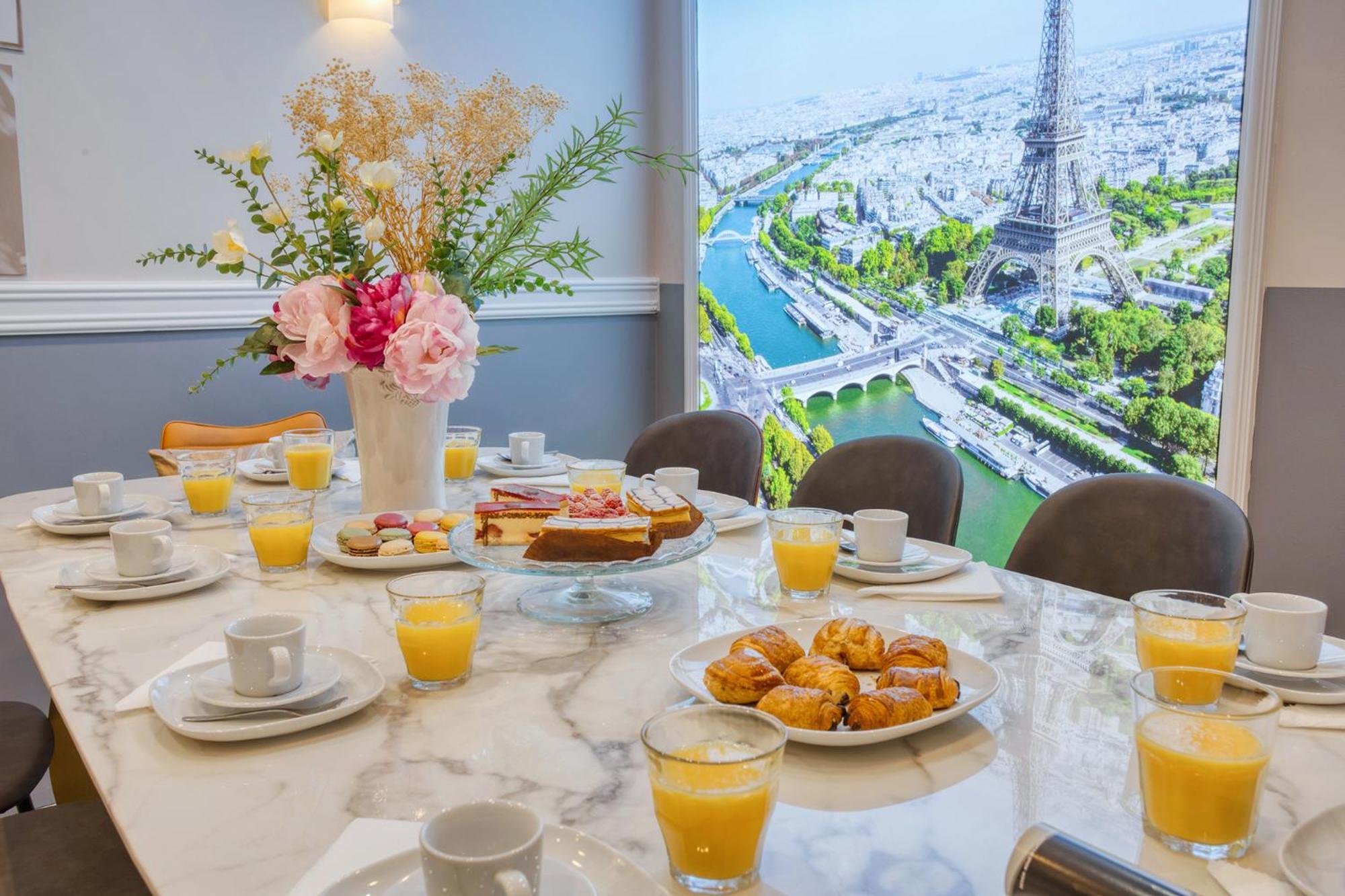 Elegant Triplex In Paris - Ideal For 10 - Aircon ภายนอก รูปภาพ