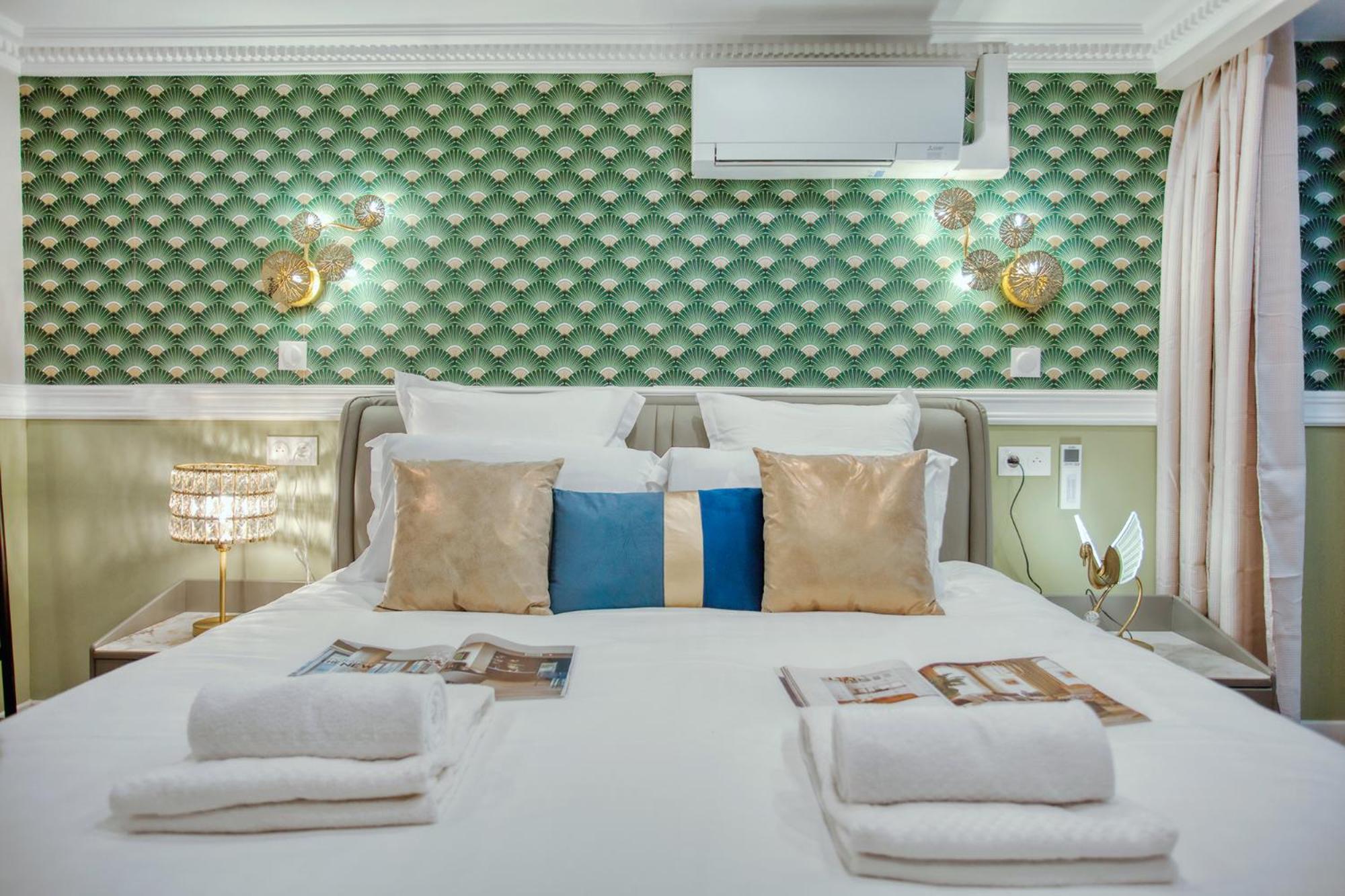 Elegant Triplex In Paris - Ideal For 10 - Aircon ภายนอก รูปภาพ