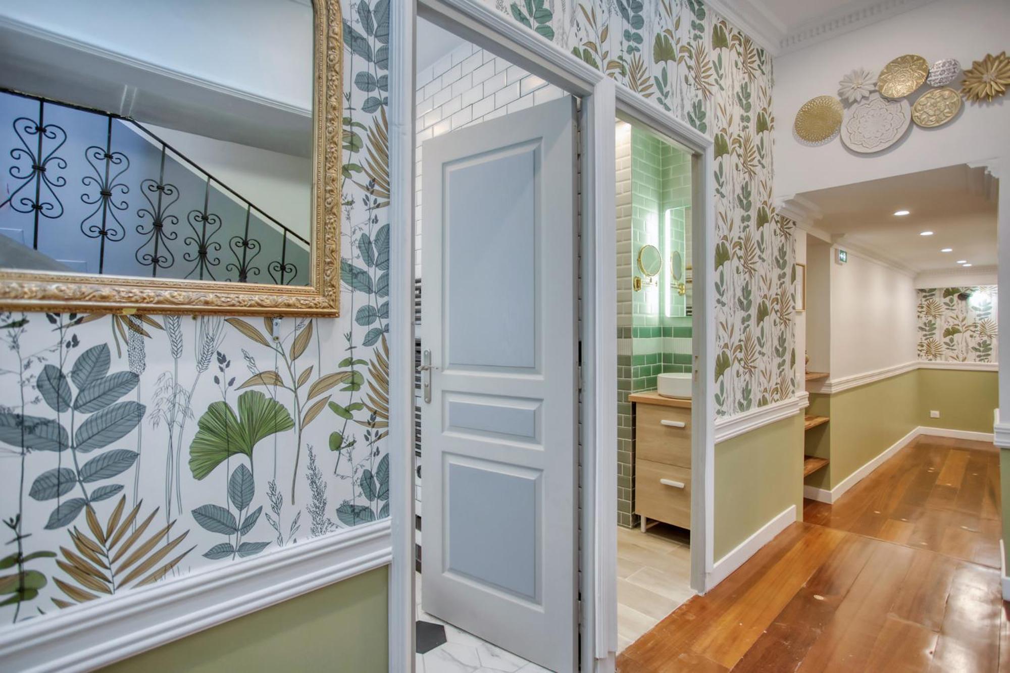 Elegant Triplex In Paris - Ideal For 10 - Aircon ภายนอก รูปภาพ